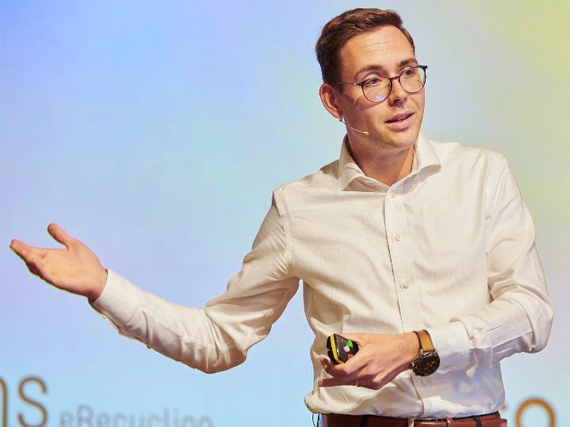 Nicolai Solenthaler auf der Bühne